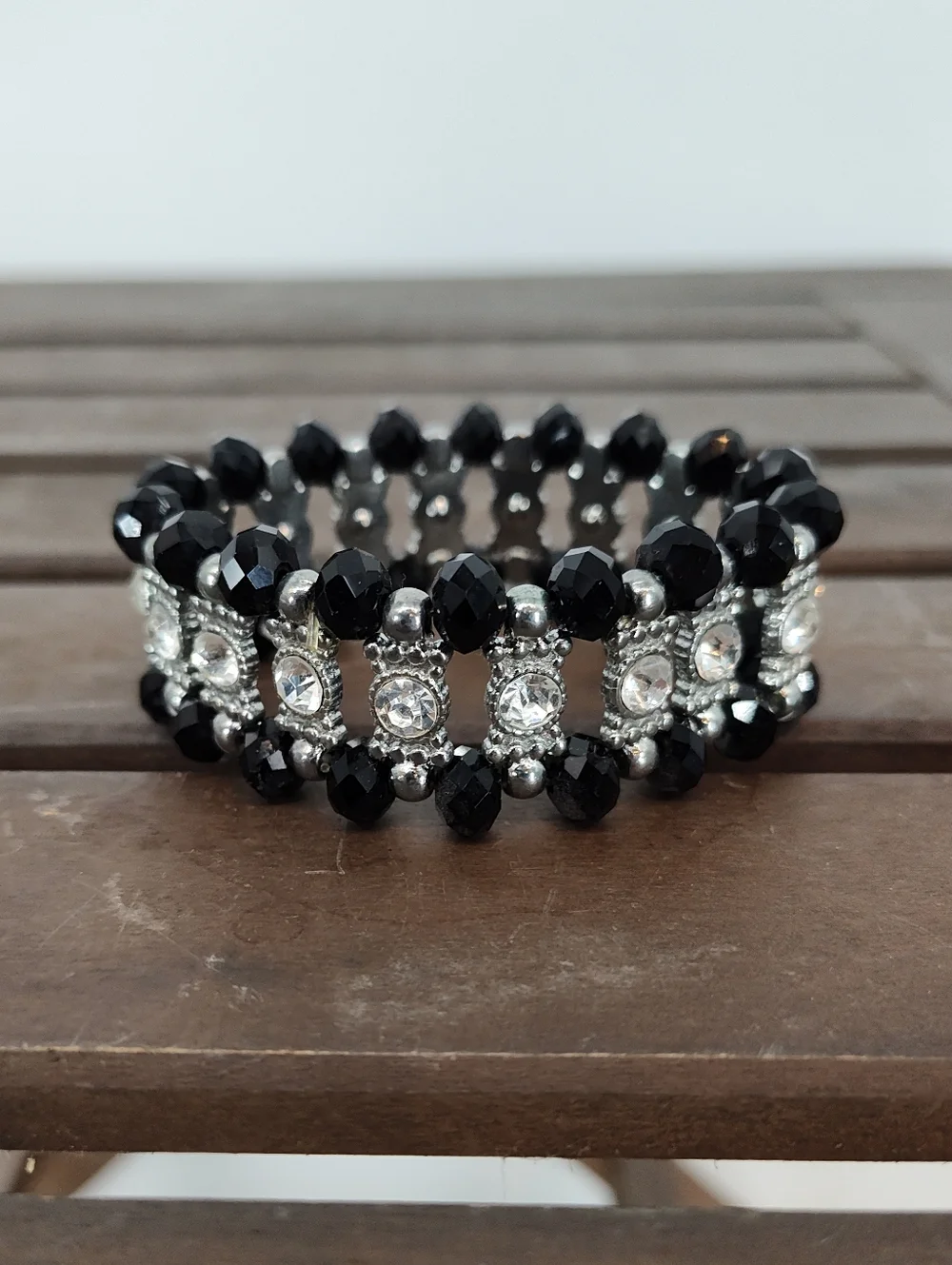 N/A elegant black